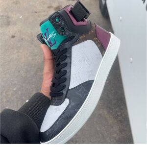 Rare Louis Vuitton Rivoli High Top Men’ Size 6 Women’s Size 8